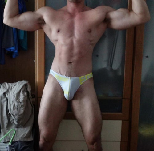 Bodybuilding Posing and Progress Photos 2021 | The Genesis