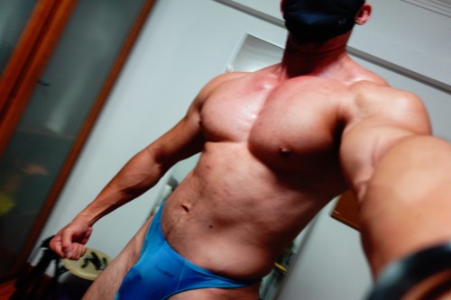 Bodybuilding Posing and Progress Photos 2021 | The Genesis