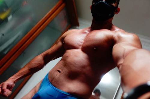 Bodybuilding Posing and Progress Photos 2021 | The Genesis