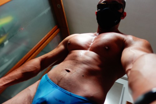 Bodybuilding Posing and Progress Photos 2021 | The Genesis