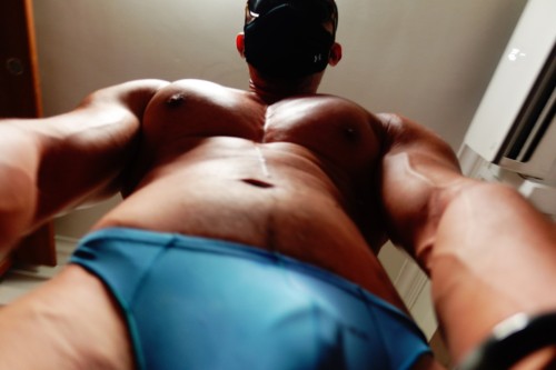 Bodybuilding Posing and Progress Photos 2021 | The Genesis