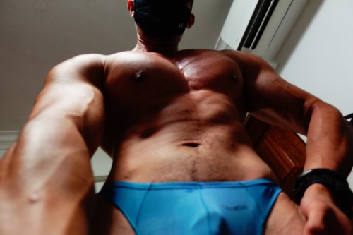 Bodybuilding Posing and Progress Photos 2021 | The Genesis