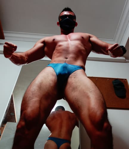 Bodybuilding Posing and Progress Photos 2021 | The Genesis