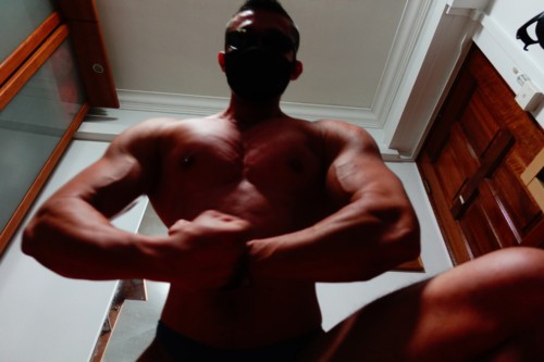 Bodybuilding Posing and Progress Photos 2021 | The Genesis