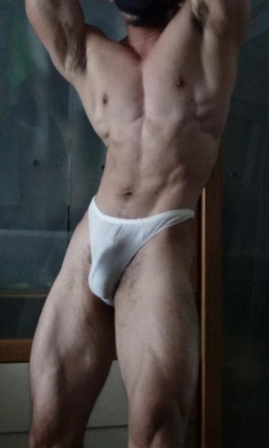 Bodybuilding Posing and Progress Photos 2021 | The Genesis