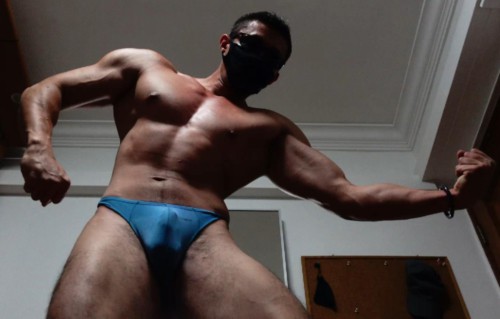 Bodybuilding Posing and Progress Photos 2021 | The Genesis