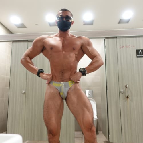 Bodybuilding Posing and Progress Photos 2022 | Arise