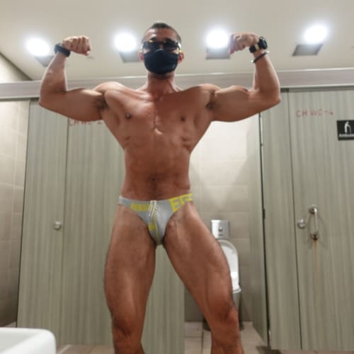 Bodybuilding Posing and Progress Photos 2022 | Arise