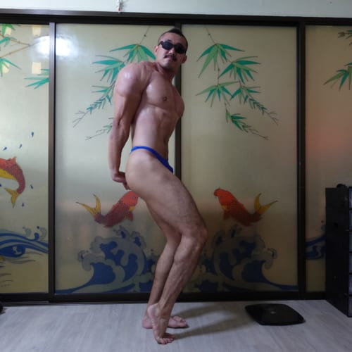 Bodybuilding Posing and Progress Photos 2022 | Arise