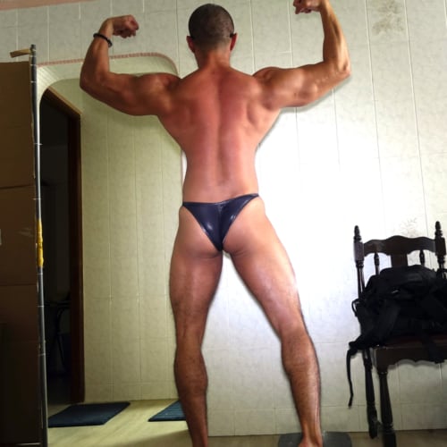 Bodybuilding Posing and Progress Photos 2022 | Arise