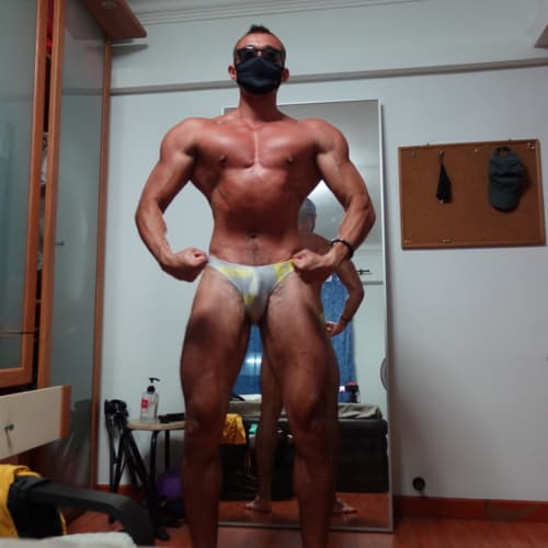 Bodybuilding Posing and Progress Photos 2022 | Arise