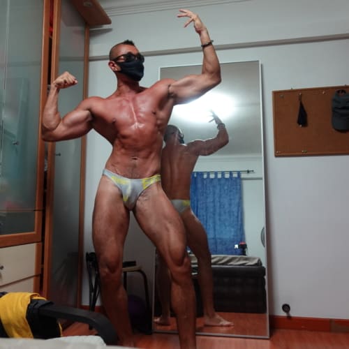 Bodybuilding Posing and Progress Photos 2022 | Arise