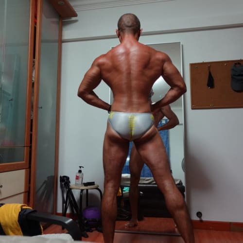 Bodybuilding Posing and Progress Photos 2022 | Arise