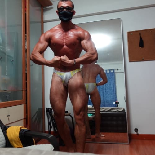 Bodybuilding Posing and Progress Photos 2022 | Arise